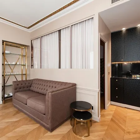 Pick A Flat's Champs Elysees - Rue Lincoln Appartamento