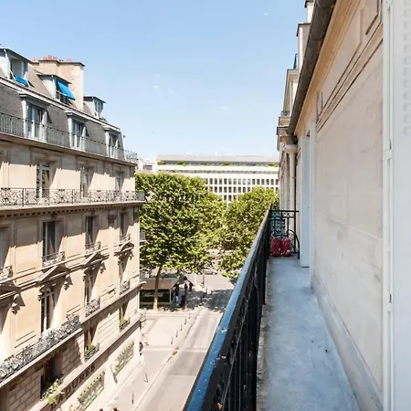 Pick A Flat's Champs Elysees - Rue Lincoln * Parigi