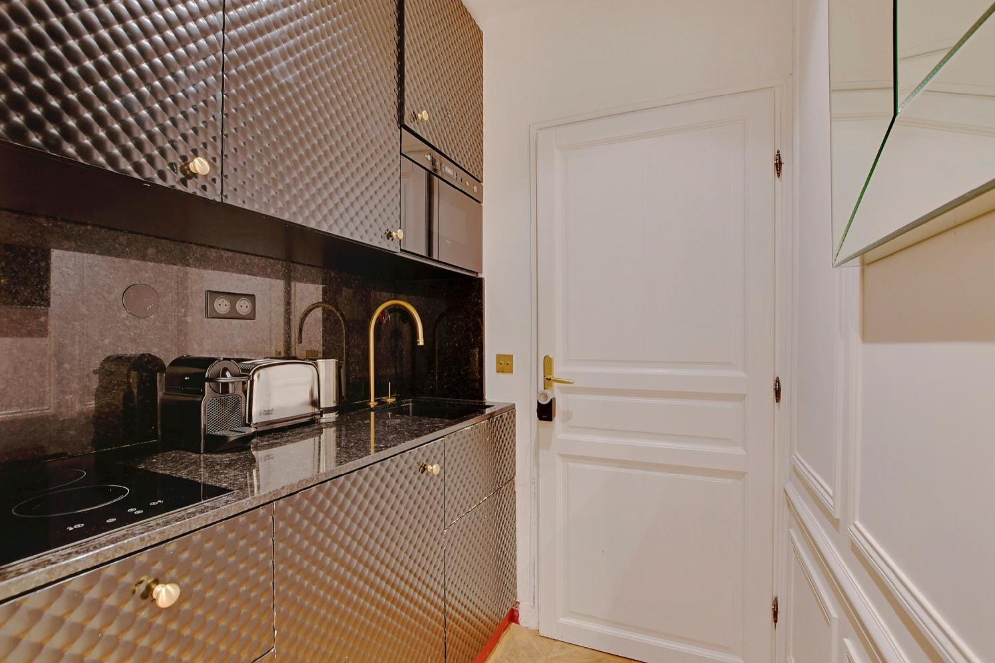 Apartment Pick A Flat's Champs Elysees - Rue Lincoln
