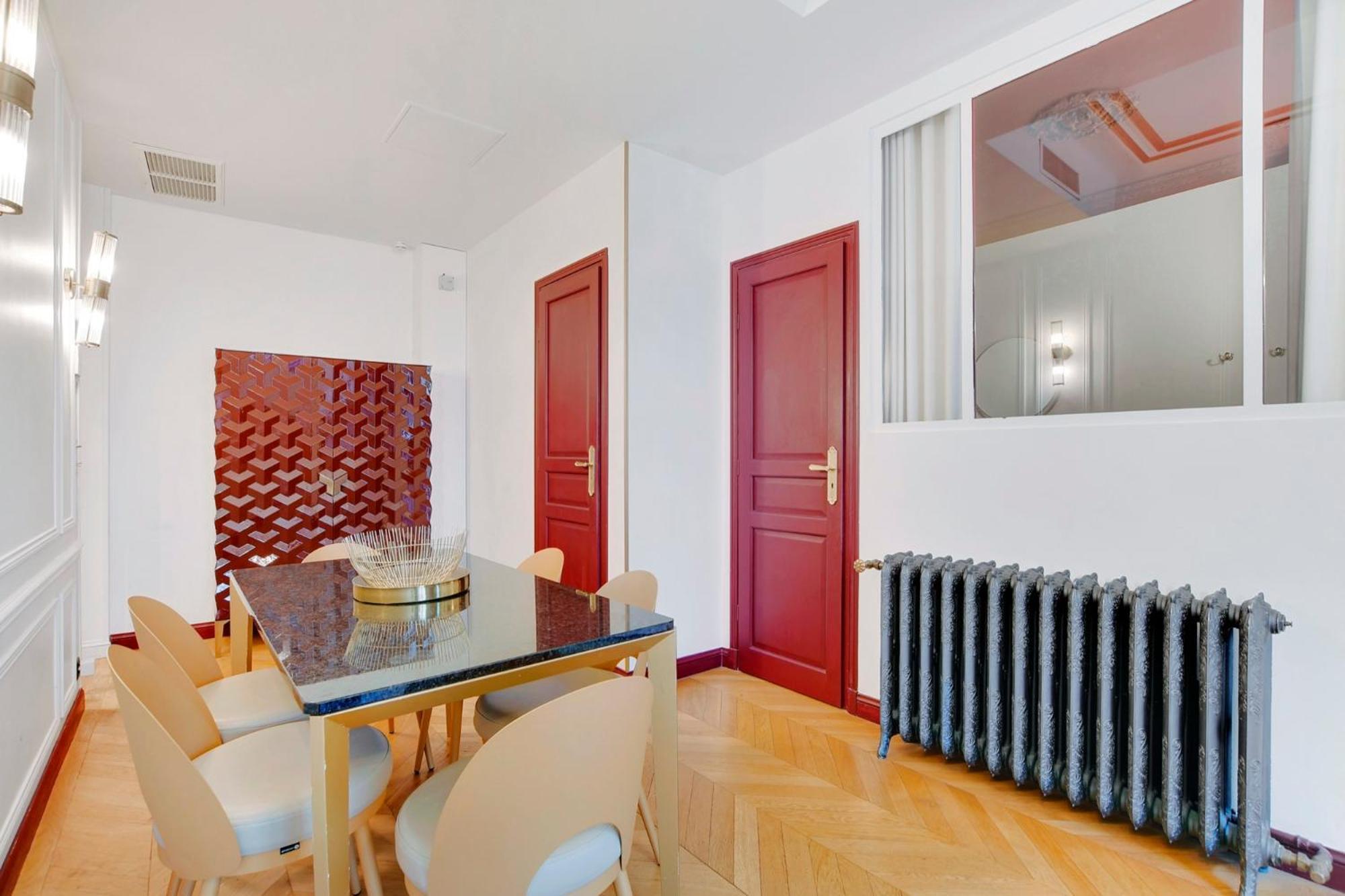 Pick A Flat's Champs Elysees - Rue Lincoln Paris
