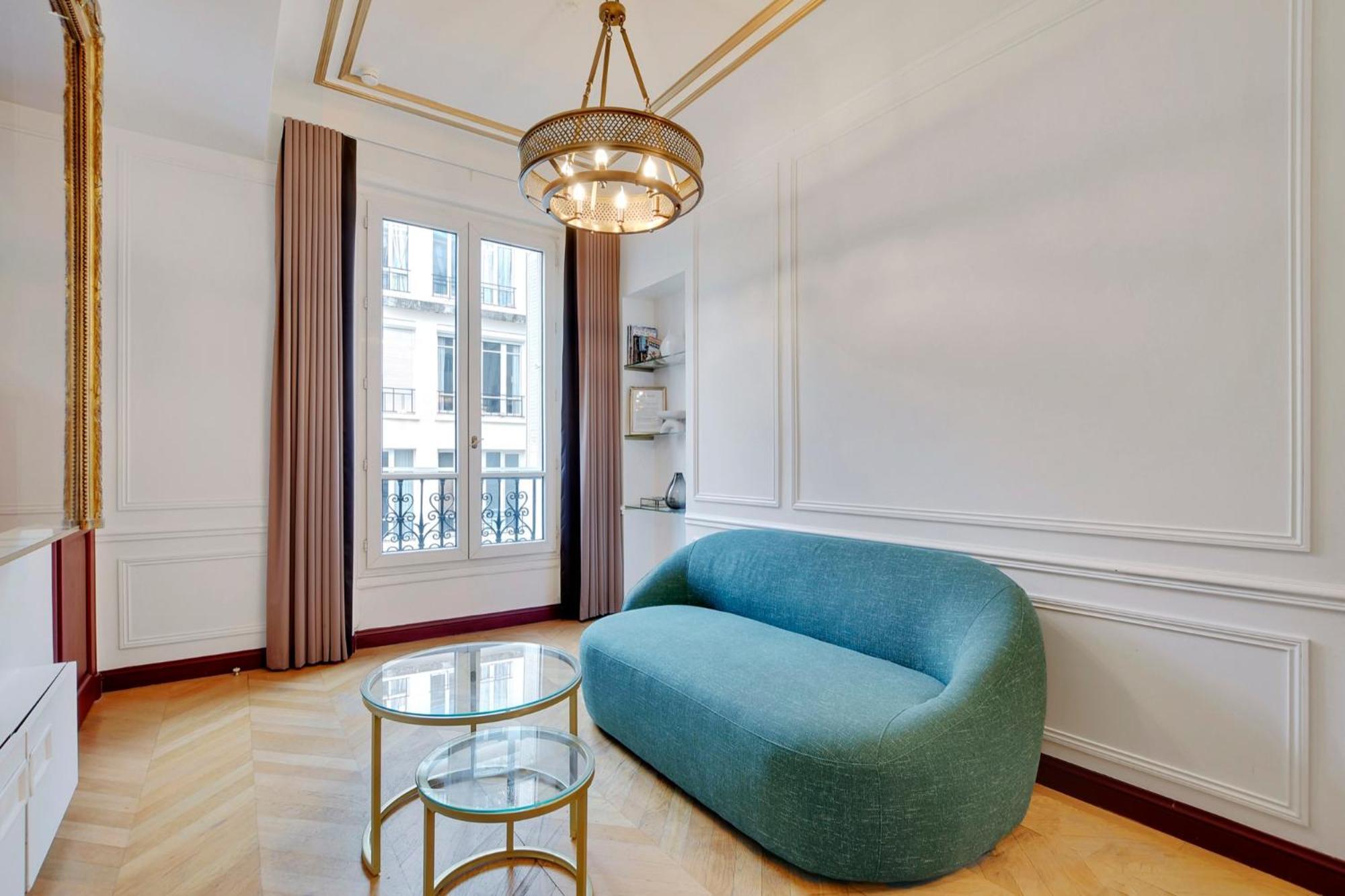 Pick A Flat's Champs Elysees - Rue Lincoln Paris